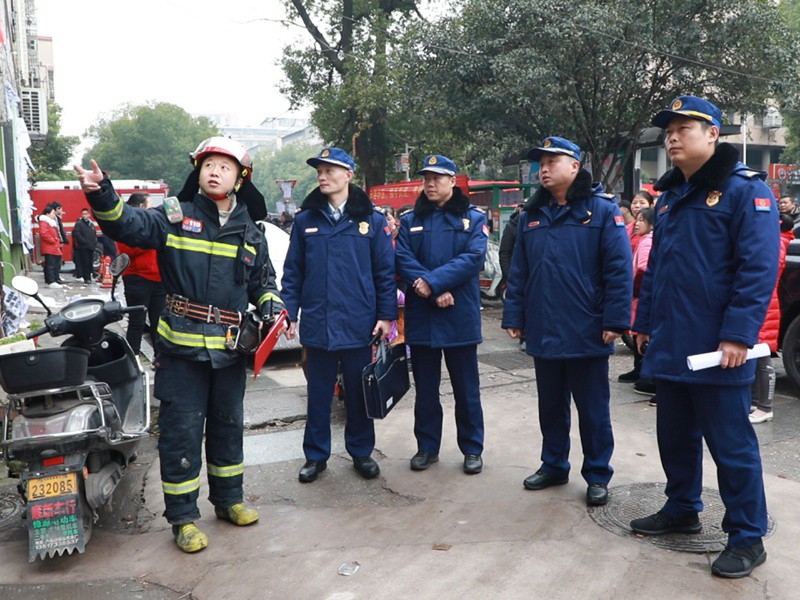 研讨处置对策（单位供图）